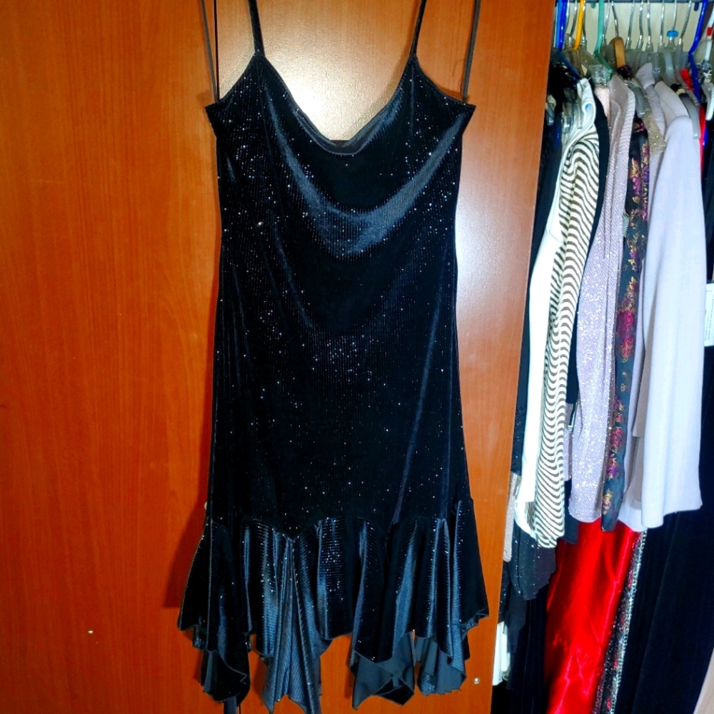 Flapper style dress  Follow me on Instagram @face2